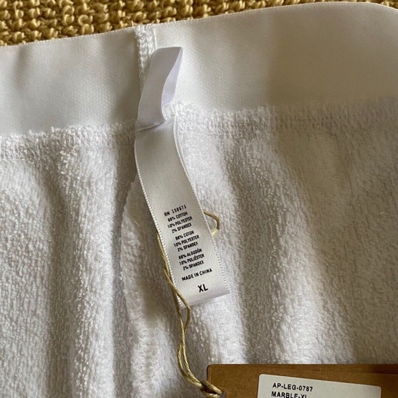 SKIMS Marble High Rise Terry Leggings size XL - Picture 3 of 3